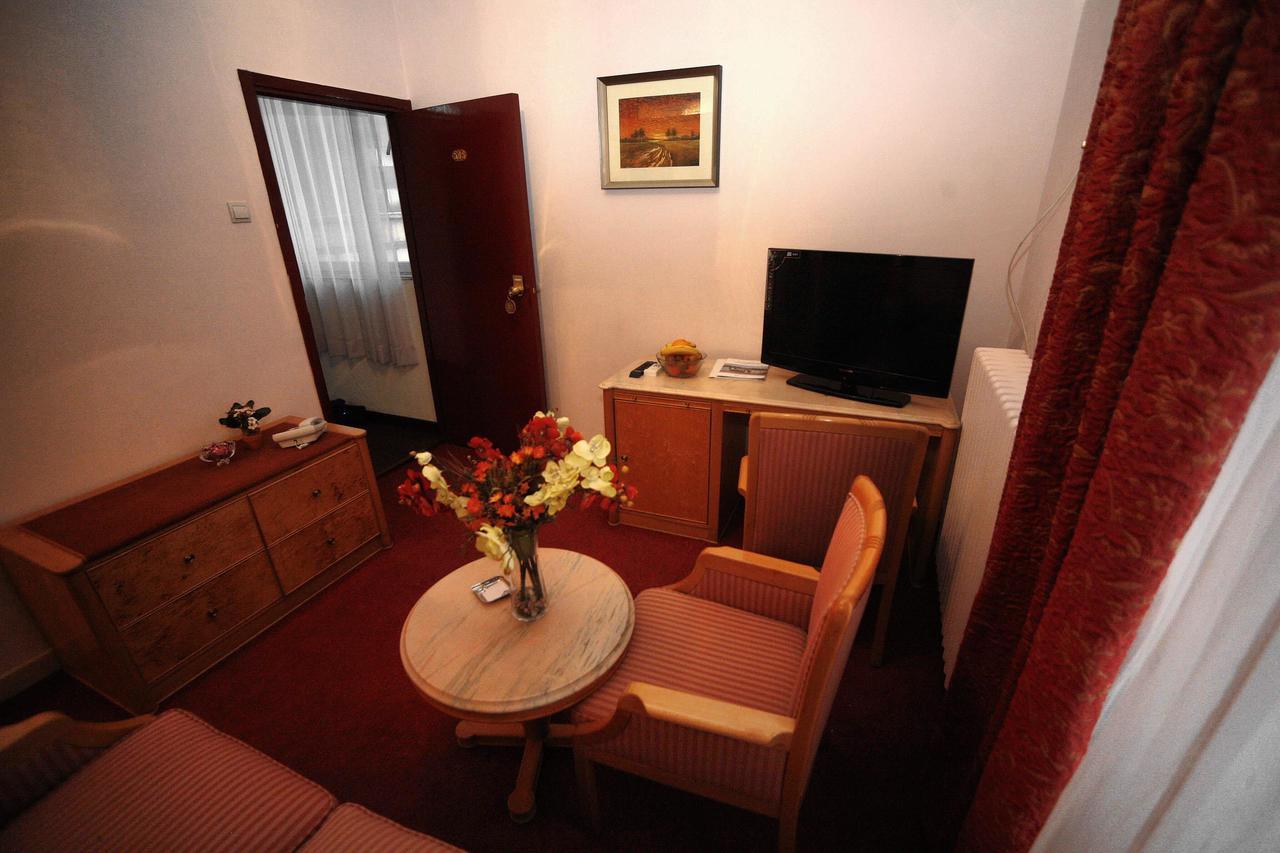 Golden Inn Hotel Majdanpek Dış mekan fotoğraf